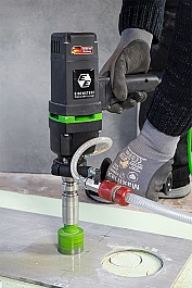 Применение дрели для мокрого алмазного сверления Eibenstock EFB 125 P